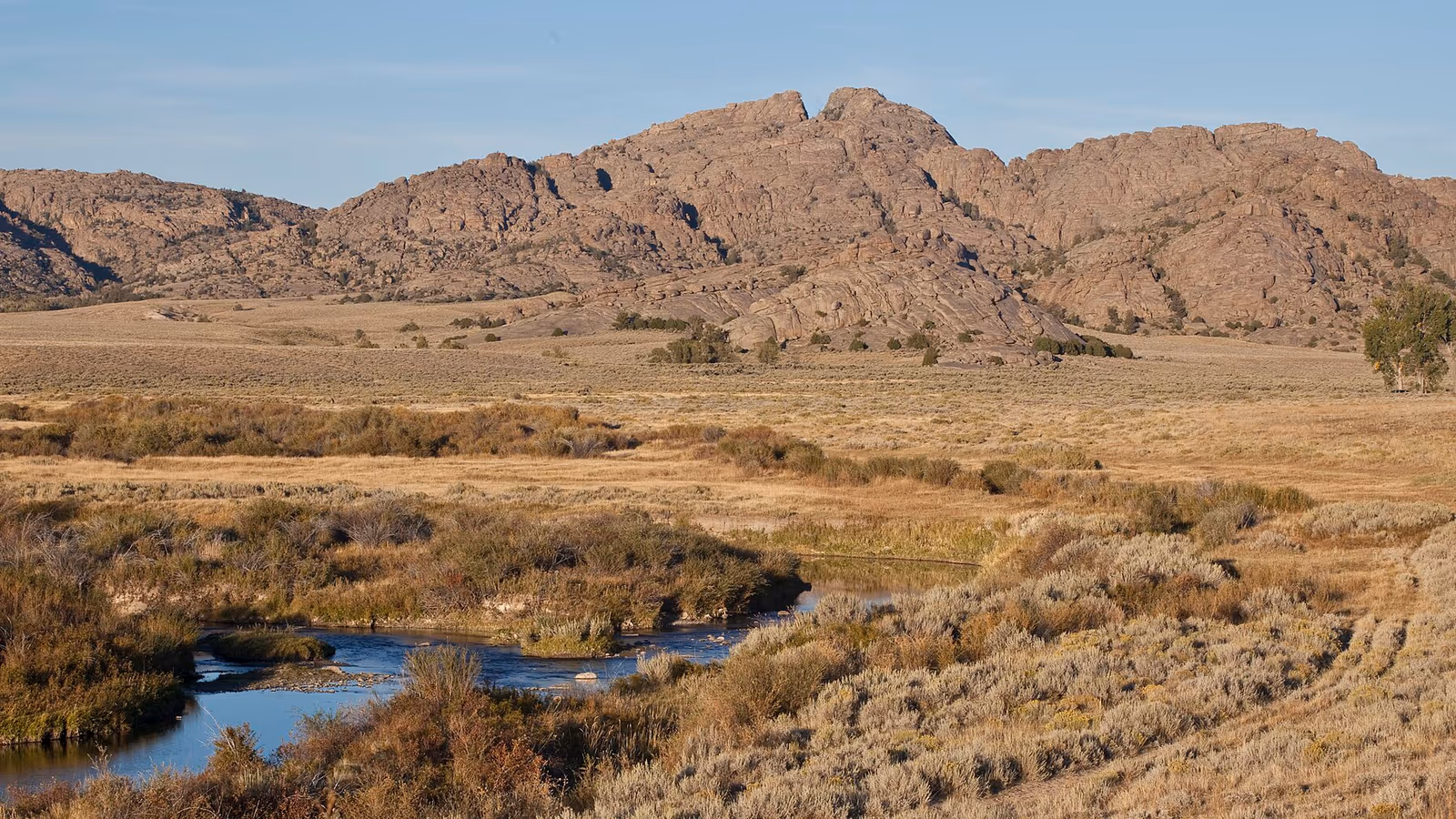 Sagebrush basin and granite along the Emigrant Trail in Wyoming